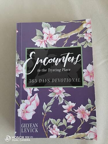 Encounters in thye Trysling Place